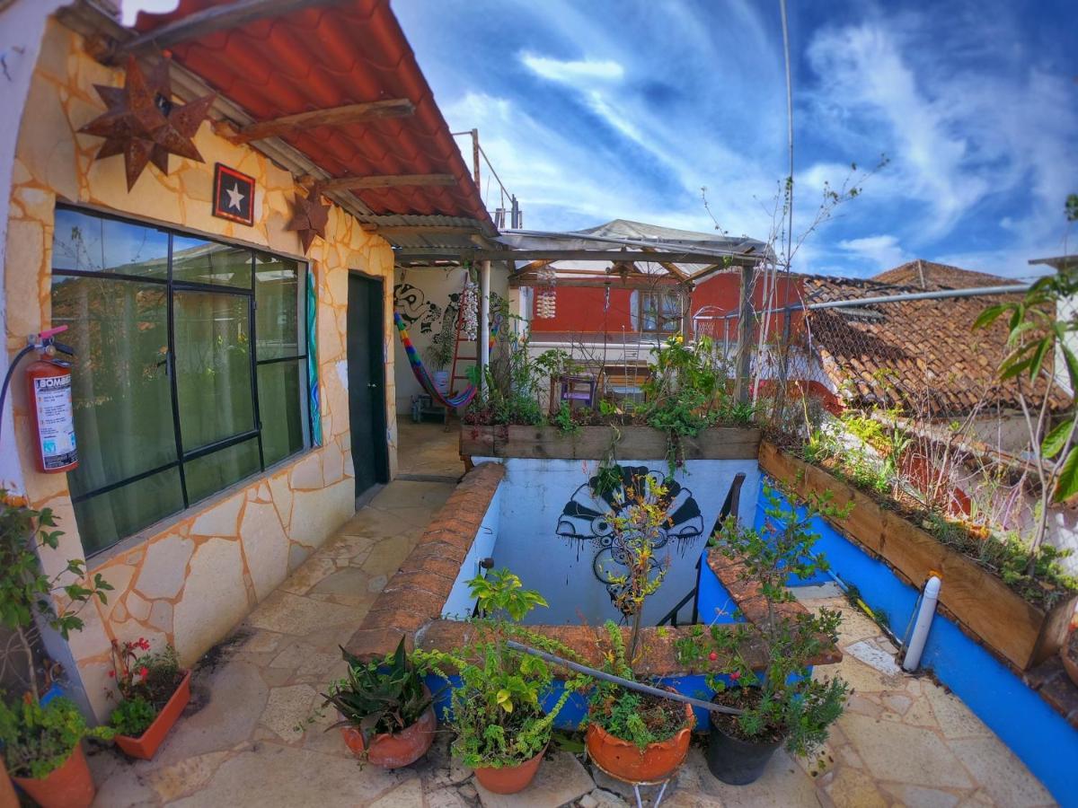 Hostel Deja Vu San Cristobal de las Casas Luaran gambar