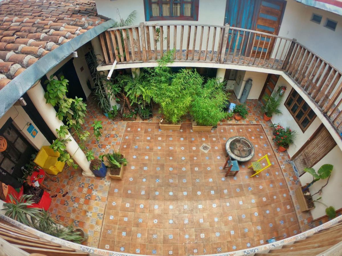 Hostel Deja Vu San Cristobal de las Casas Luaran gambar