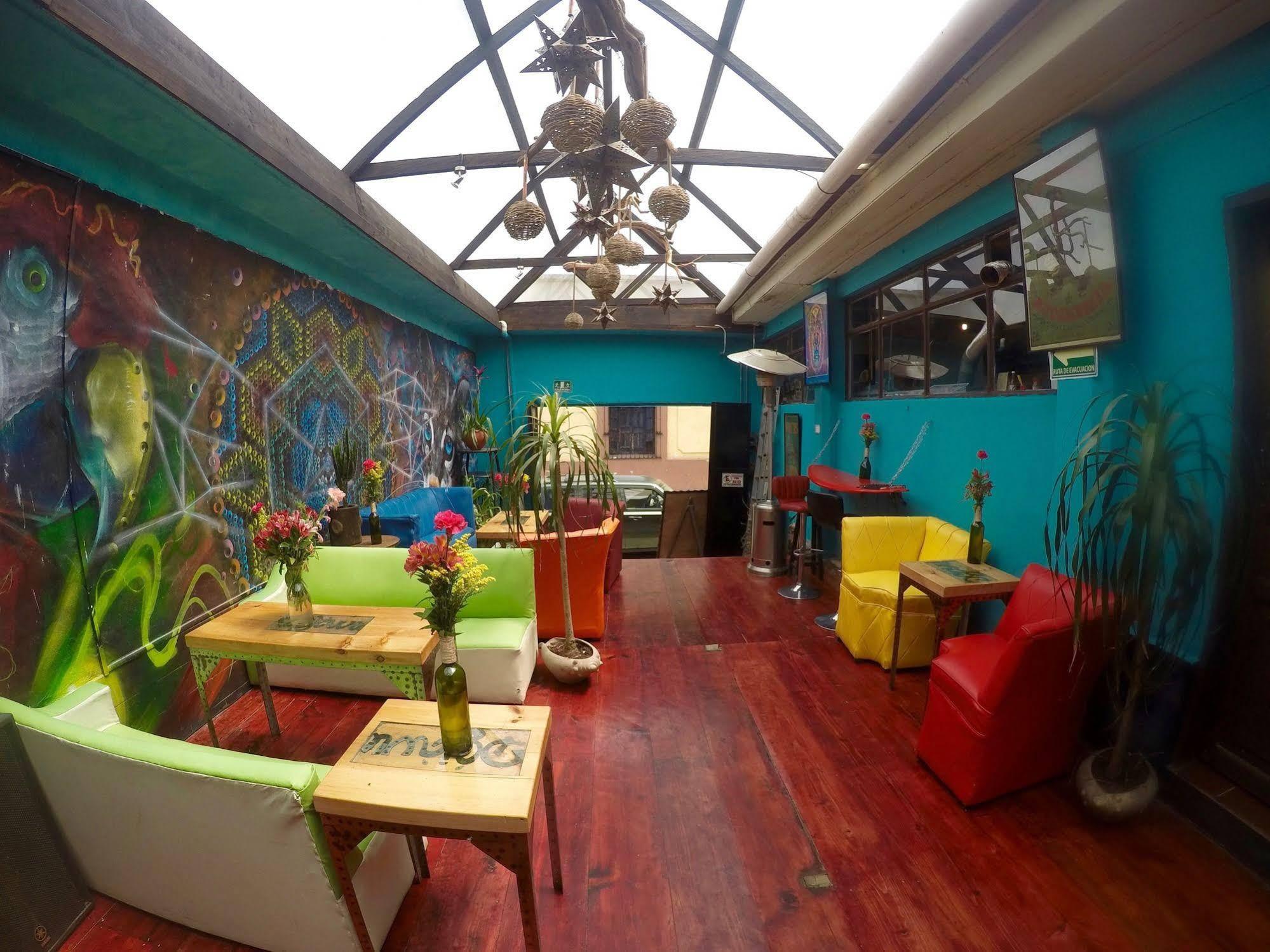 Hostel Deja Vu San Cristobal de las Casas Luaran gambar