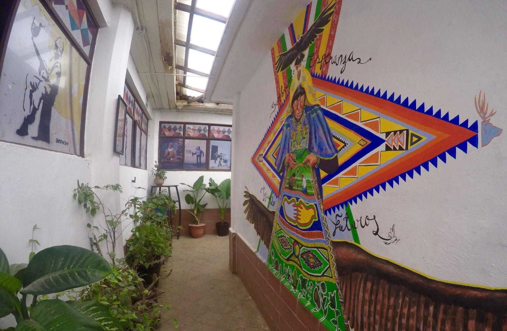 Hostel Deja Vu San Cristobal de las Casas Luaran gambar